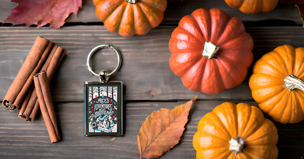 Alice in Wonderland Book Cover Metal Keyring – High-Quality Keychain with Vibrant Colors – Classic Literary Gift