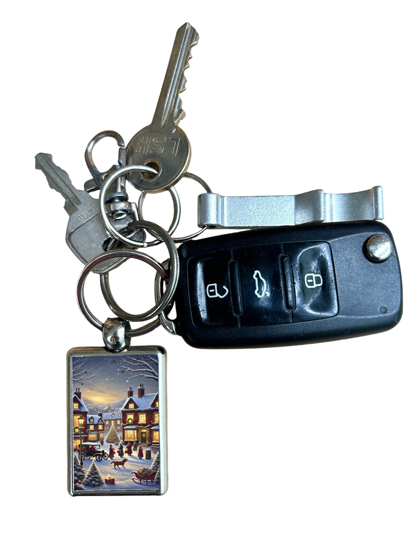 Traditional Christmas Scene Metal Keyring β Perfect Holiday Gift